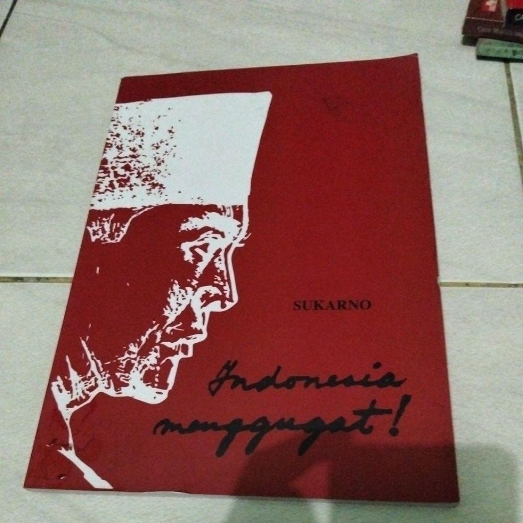 sukarno Indonesia menggugat
