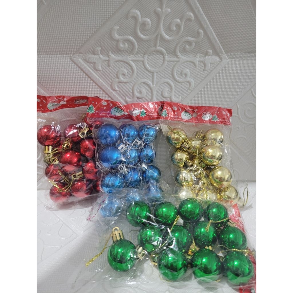 Hiasan Natal Bola Bola Gantung Bola Natal Kecil Besar Jumbo Dekor Natal Murah Bola Merah