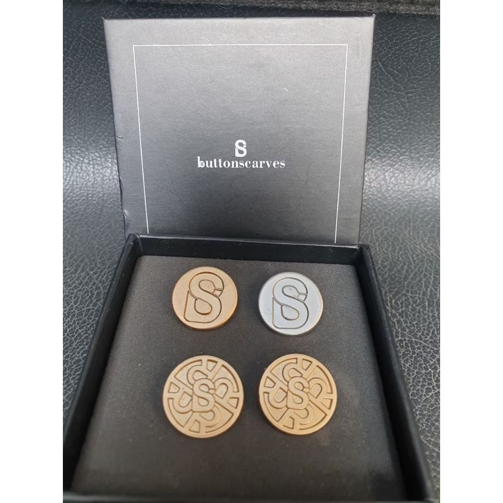 Round Signature Brooch Buttonscarves (Pin Dagu)