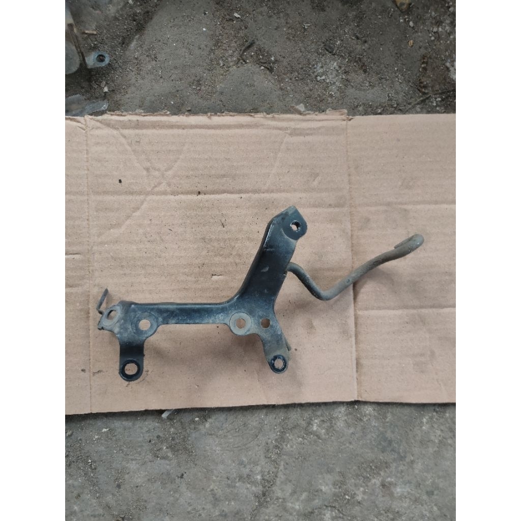 breket reservoir Supra gtr 150 Original Copotan