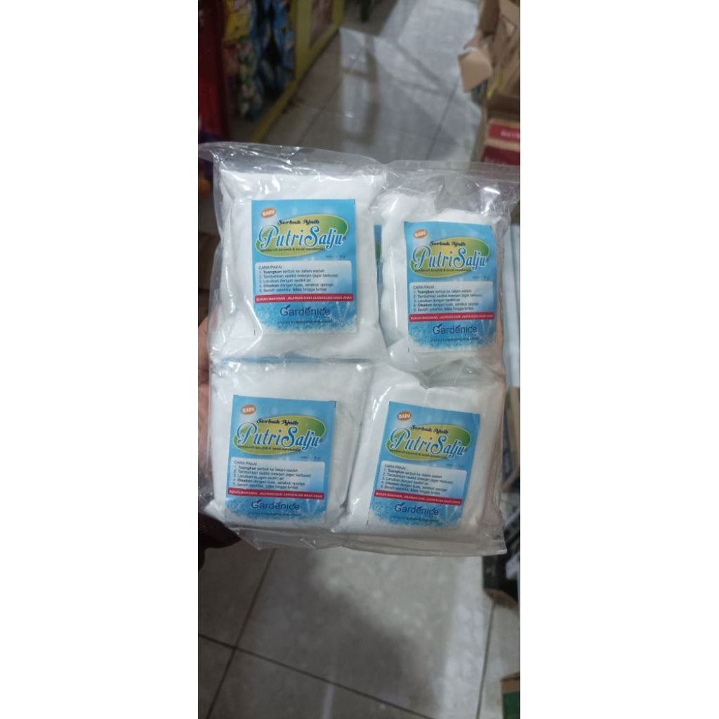 Putri salju pembersih noda kerak