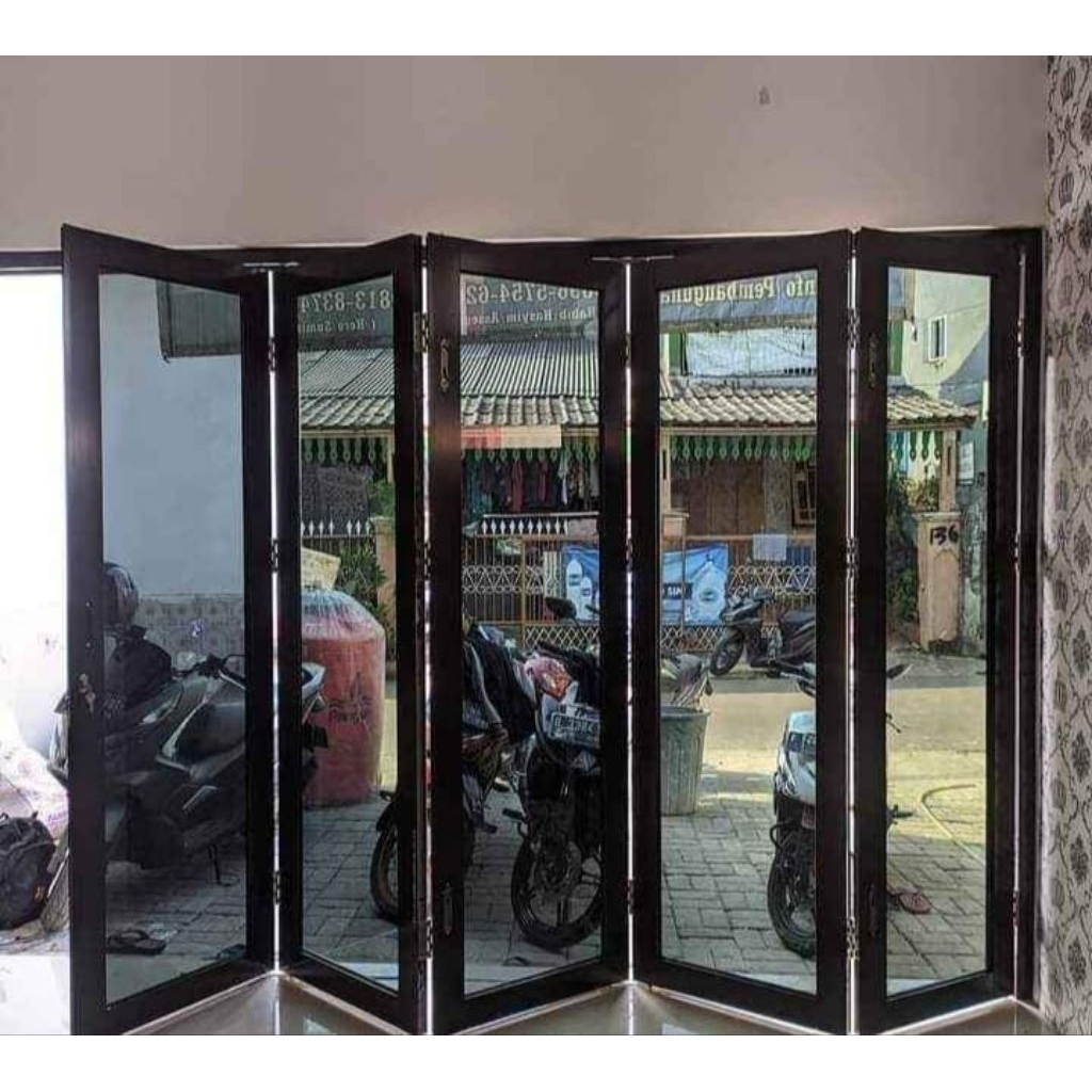 pintu lipat alumunium