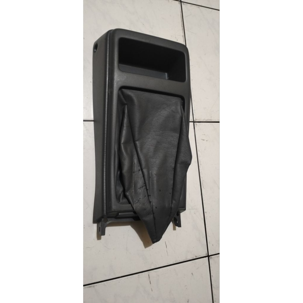 box consule toyota kijang kapsul ori