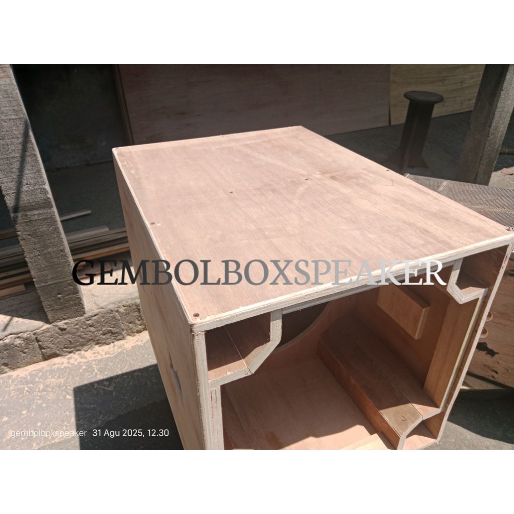 PLANAR Box Speaker Planar 12 inch Single Model BREWOG
