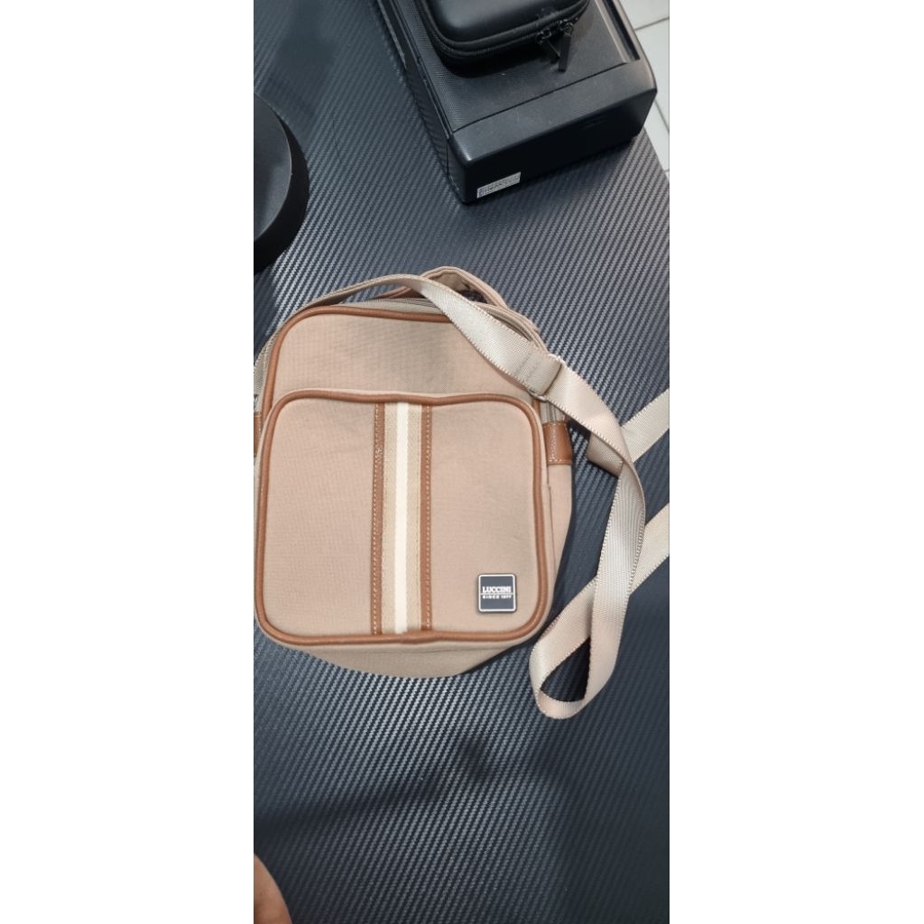 Tas Selempang Preloved Minus