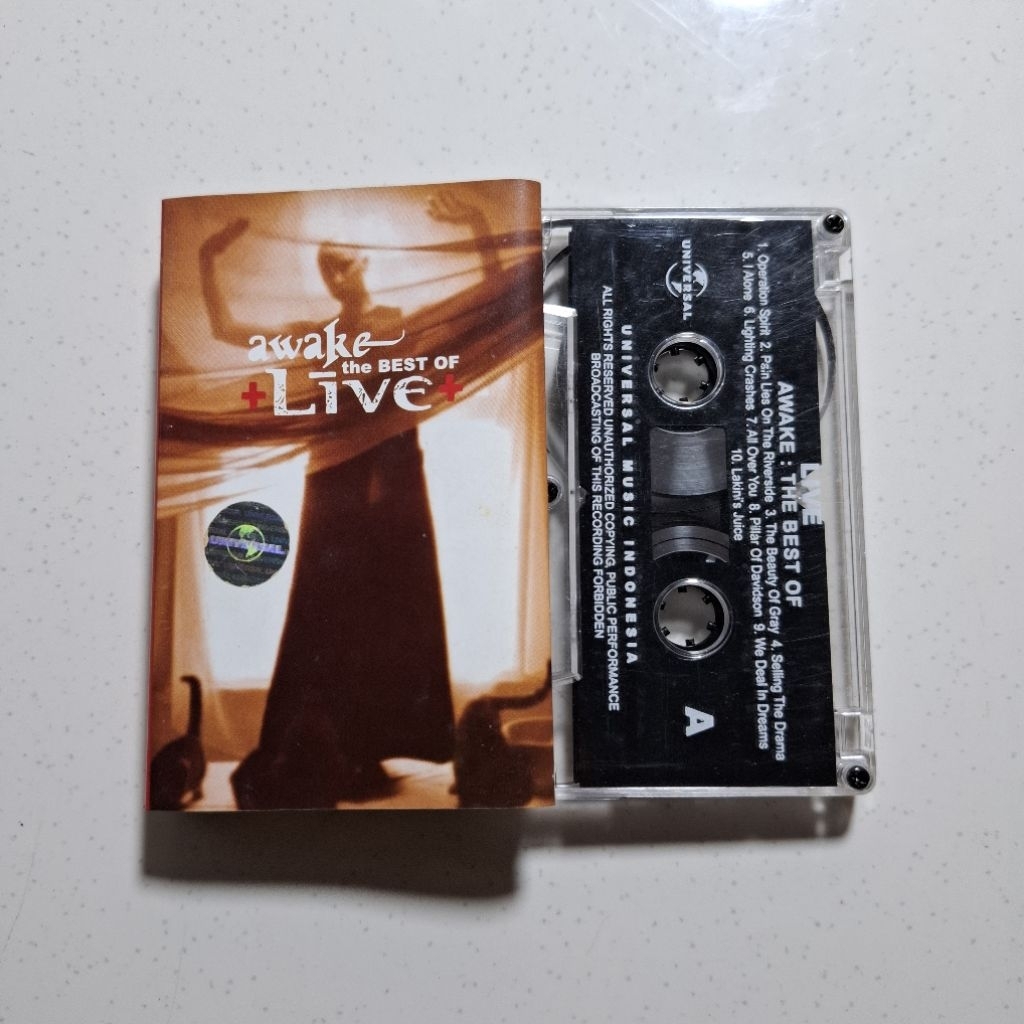 Kaset Pita Musik Awake - Live The Best Of Awake