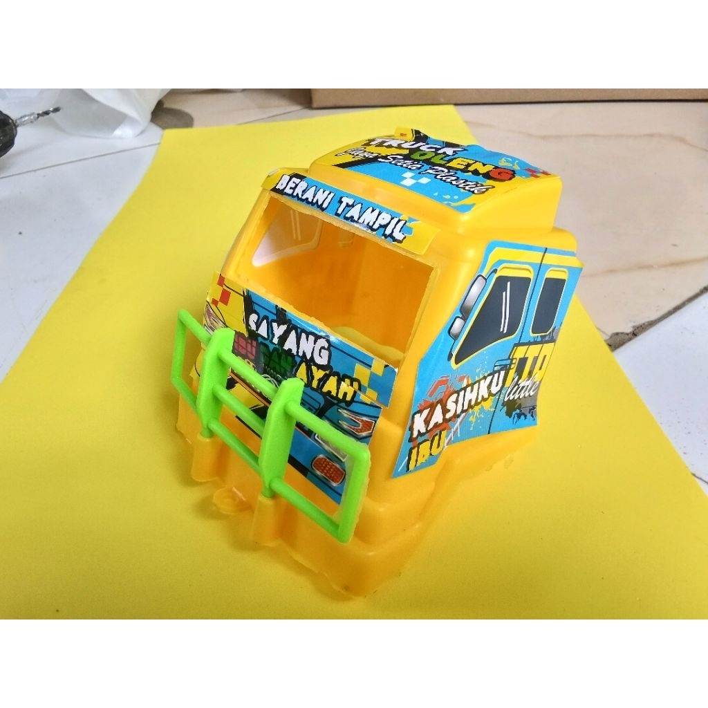 miniatur truk oleng,kabin miniatur