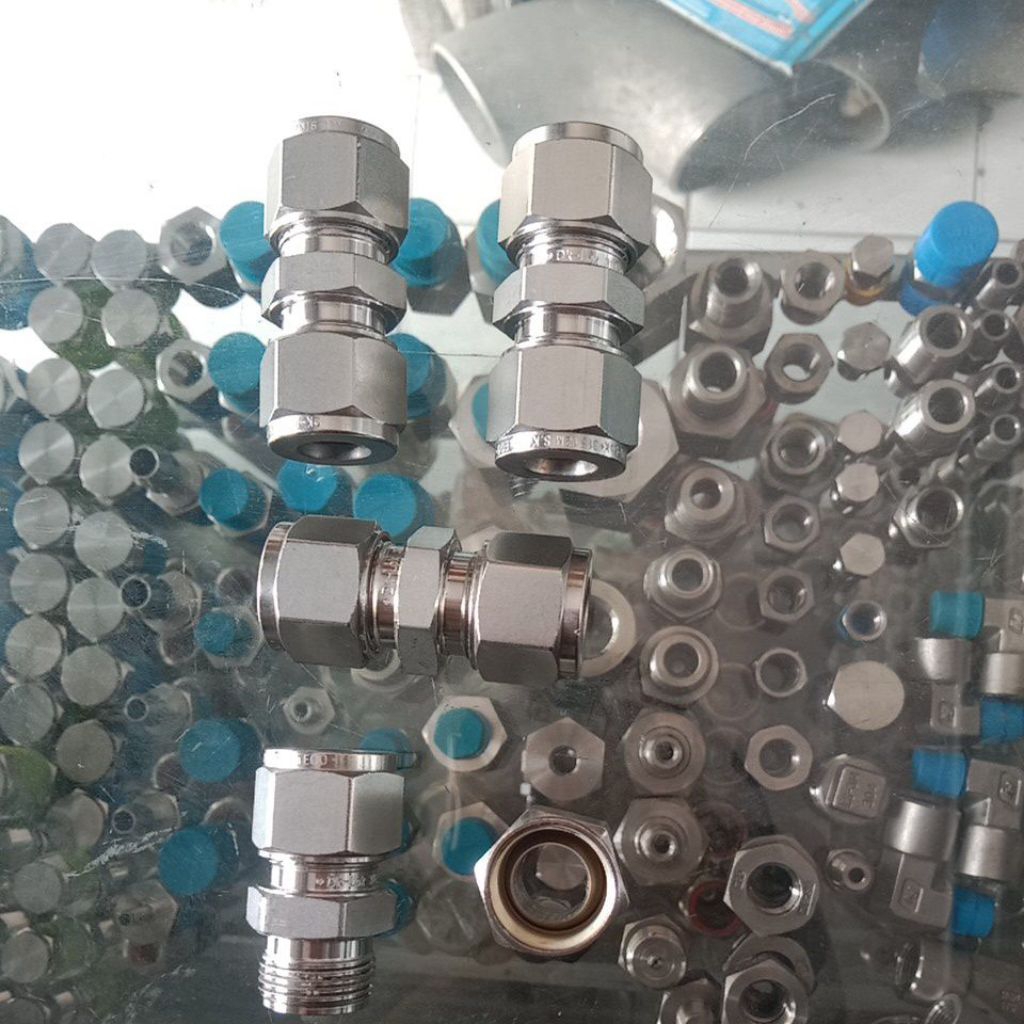 Union Connector 12MM OD SS316 DK-LOK