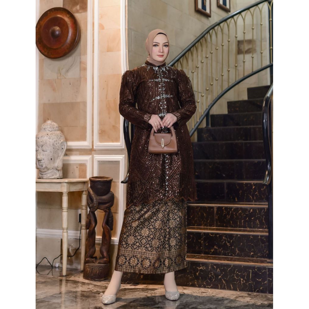 model kebaya tunik riska untuk acara nikahan,kondangan,wisuda,dan buat acara formal laninnya