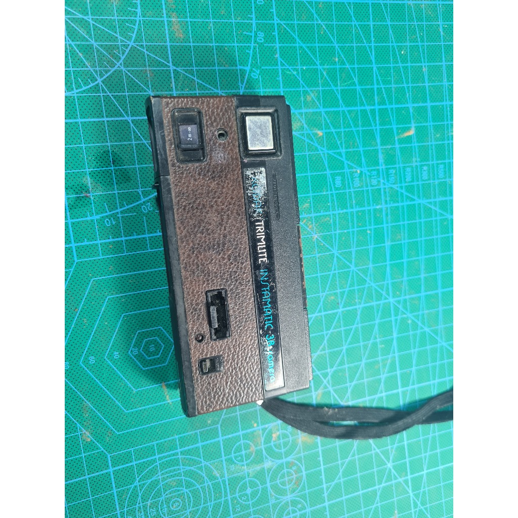 Kamera jadul Kodak Trimlite Instamatic 38
