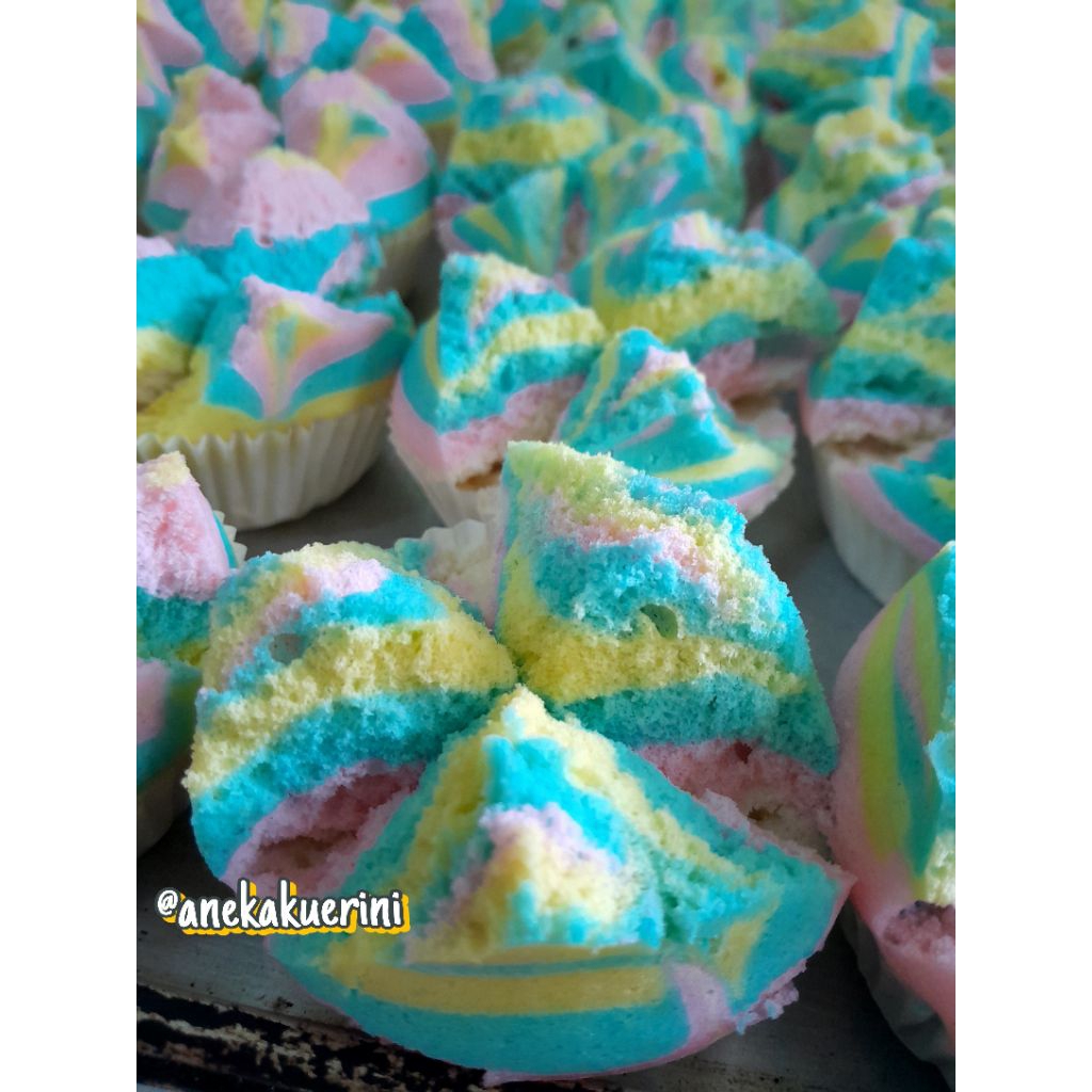BOLU KUKUS/KUE BASAH/JAJANAN PASAR