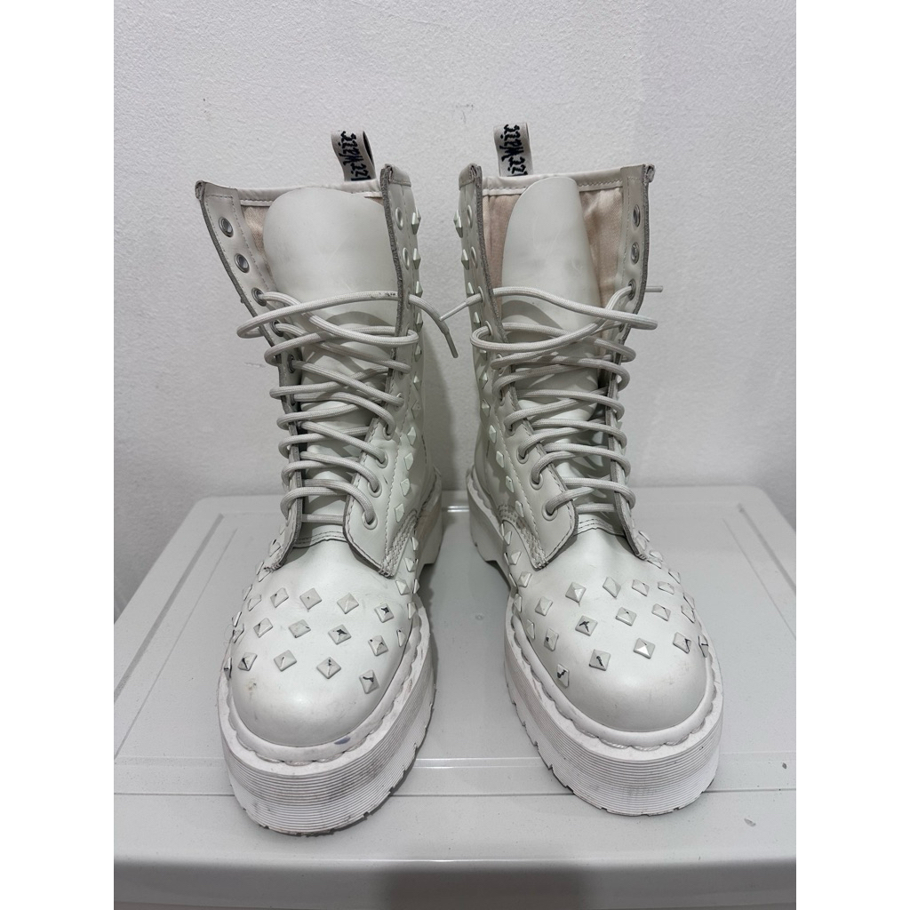 DrMarten 1460 White Stud