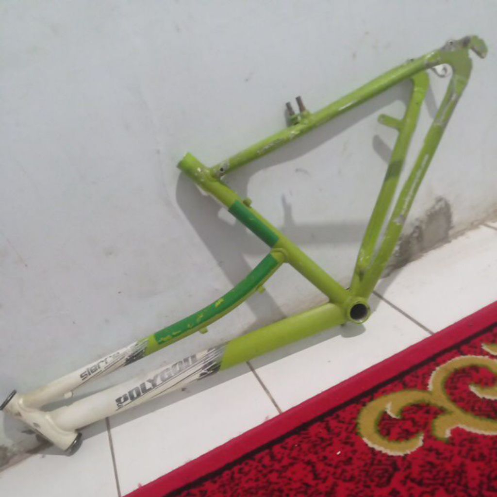 Frame bekas alloy ukuran 26 Polygon Sierra