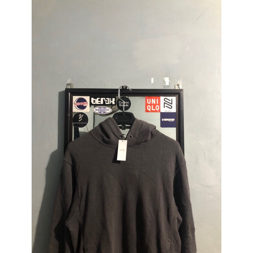 Hodie UNIQLO