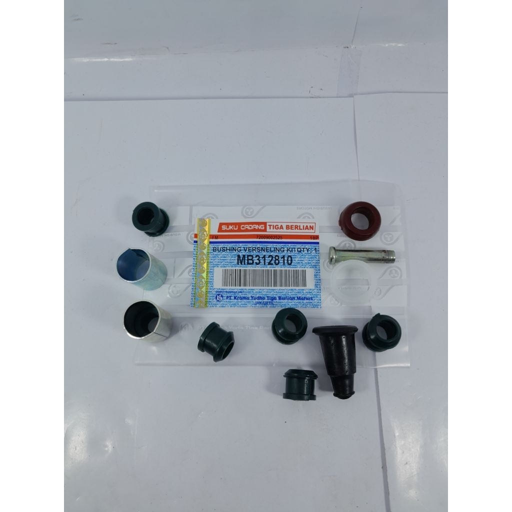 MB312810 BUSHING BOSH TONGKAT PERSNELING TRANSMISI  PS120 UMPLUNG