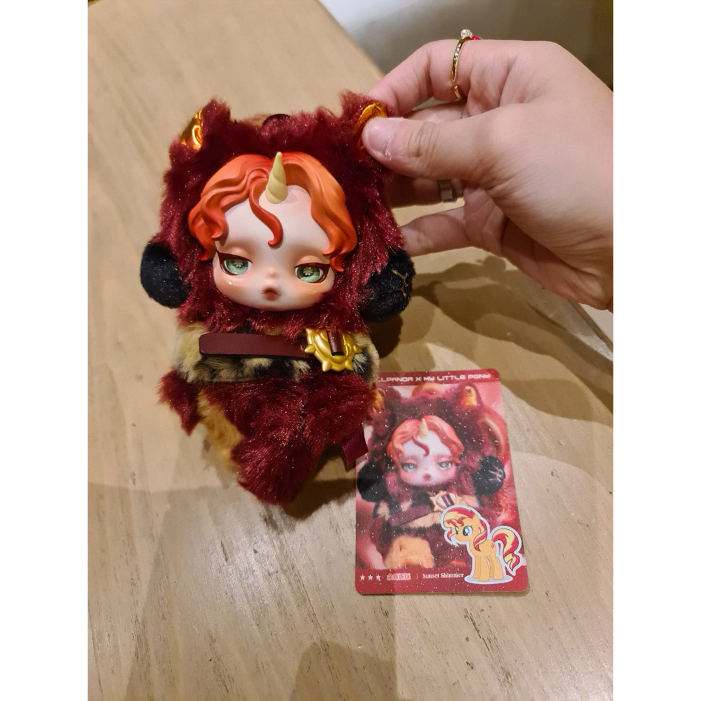 [SECRET] SELECTED SUNSET SHIMMER SKULLPANDA MLP SERIES KEYCHAIN BLINDBOX