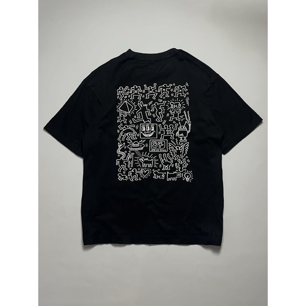 Kaos UNIQLO x KEITH HARING