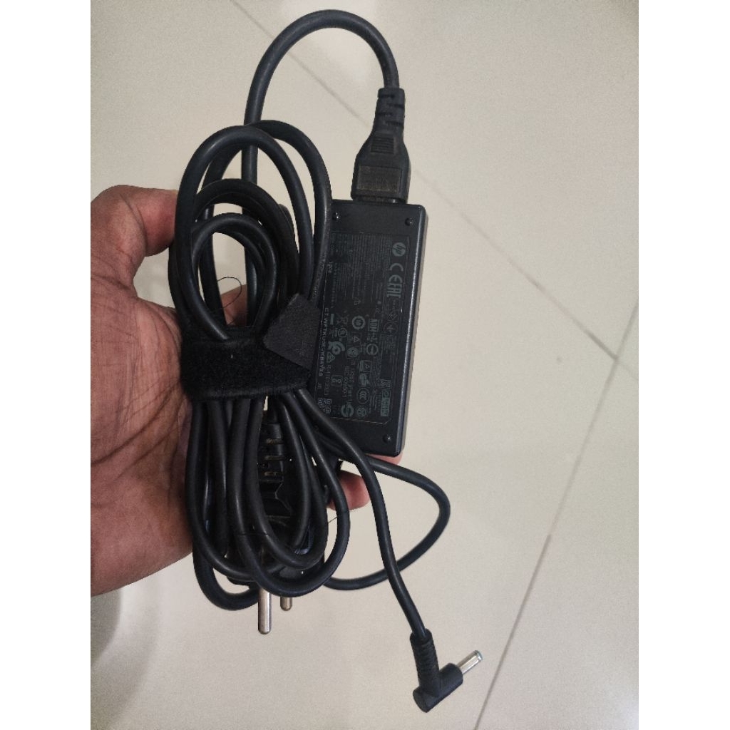 charger laptop HP 14 bekas ori