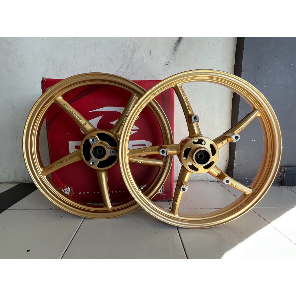 Rcb racing boy
