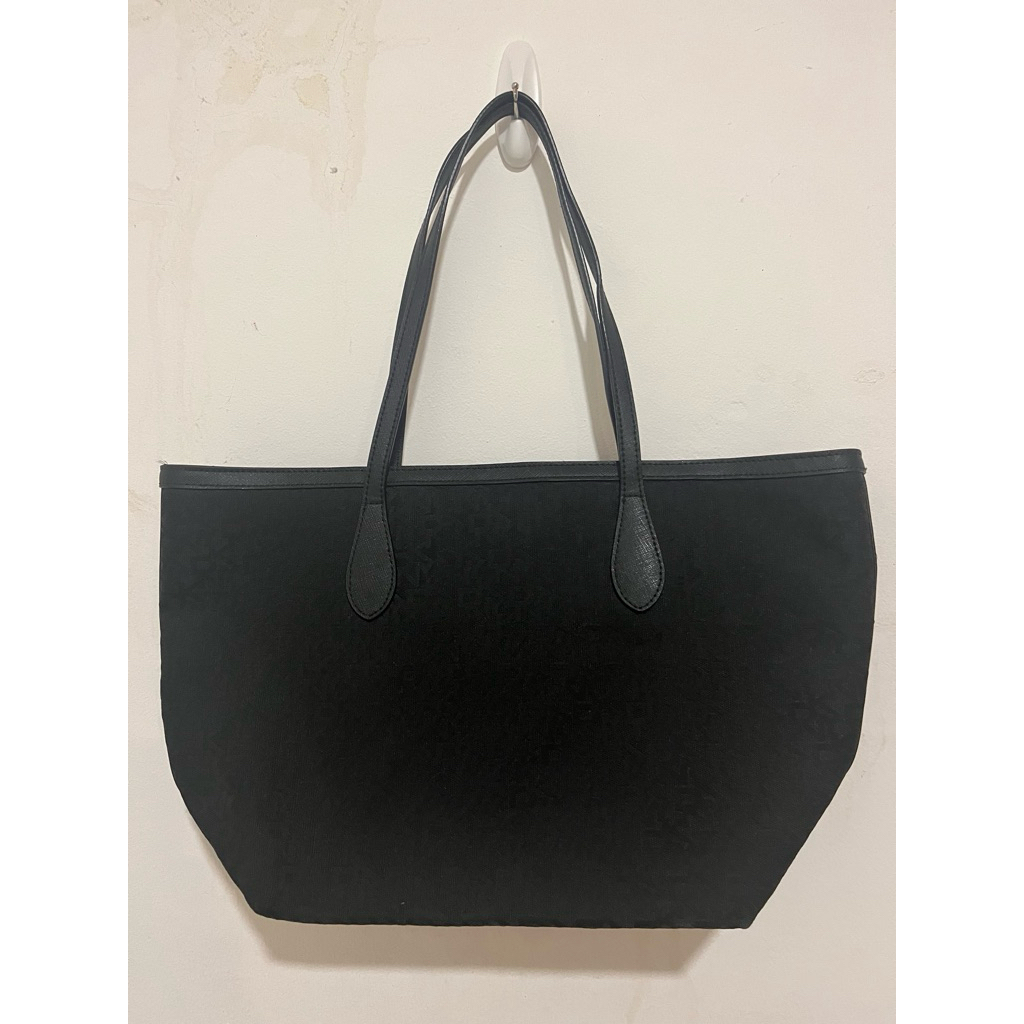 dknyTote bag