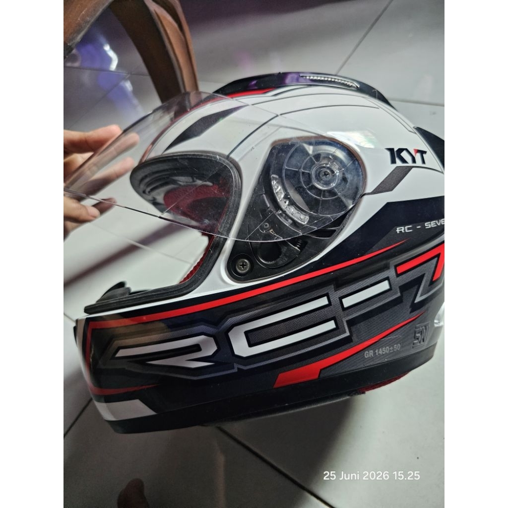 helm kyt RC7 merah putih
