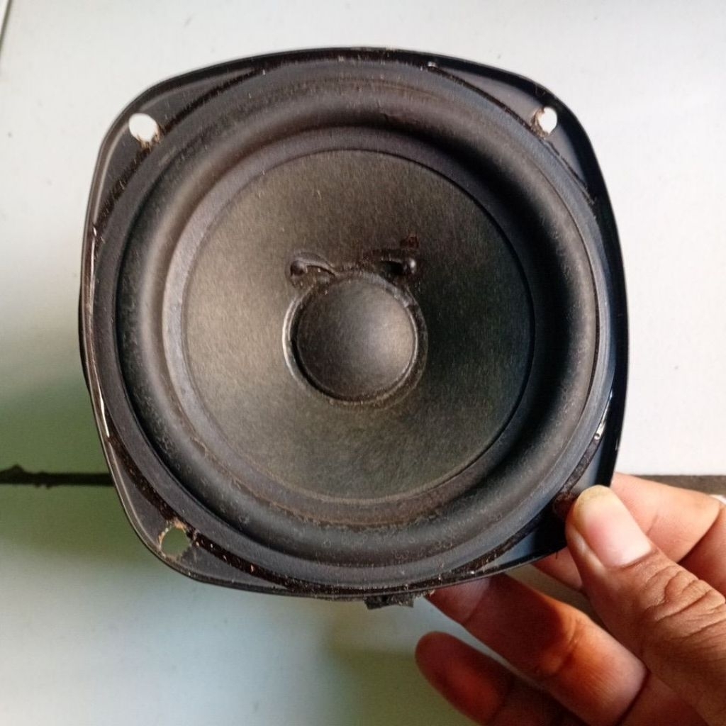 speaker LG 4,5 inch