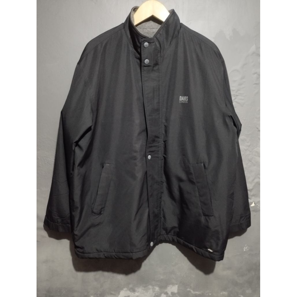 Jaket tebal Daks London
