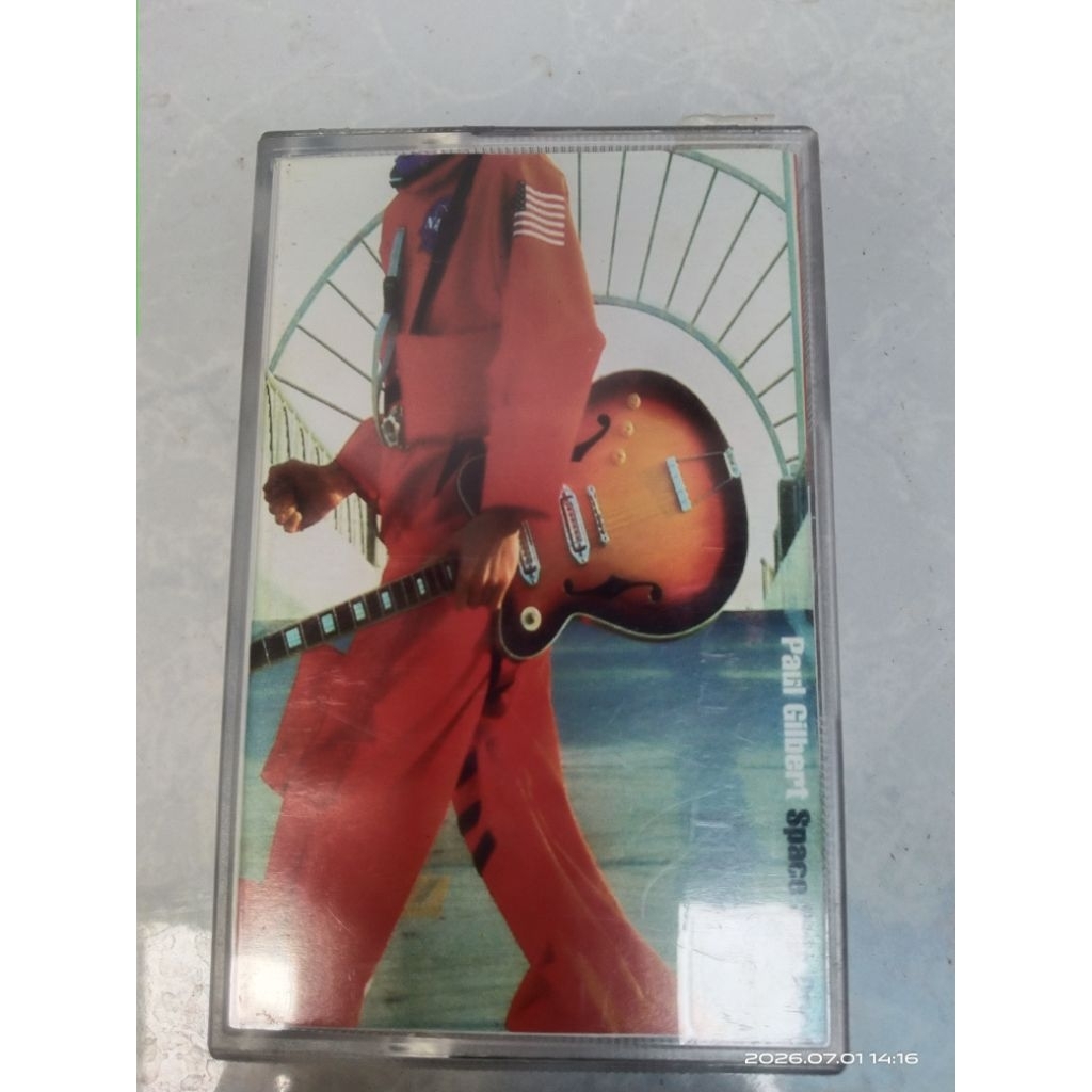 KASET PITA PAUL GILBERT ALBUM SPACE SHIP ONE