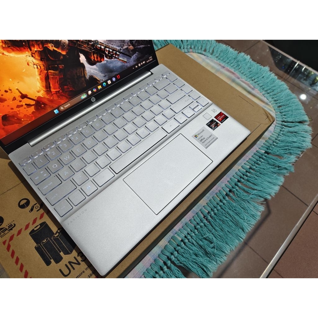 laptop hp pavilion aero 13 ryzen 5 5600u 16/512 100% srgb like new