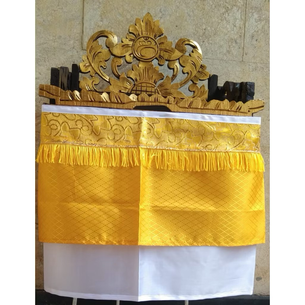 Pelangkiran -+ 40cm premium kayu cempaka ukir + wastra pelangkiran putih kuning random