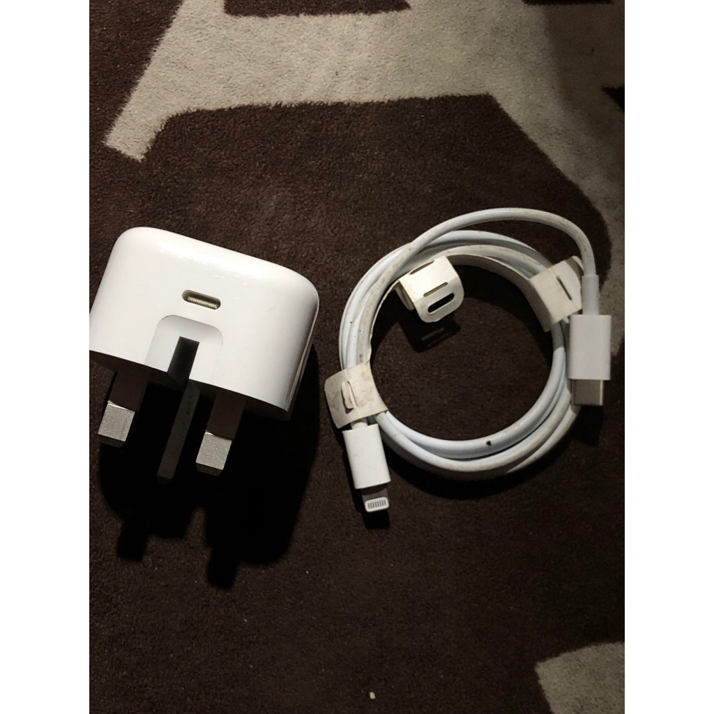 charger iPhone 20W fast charging second original