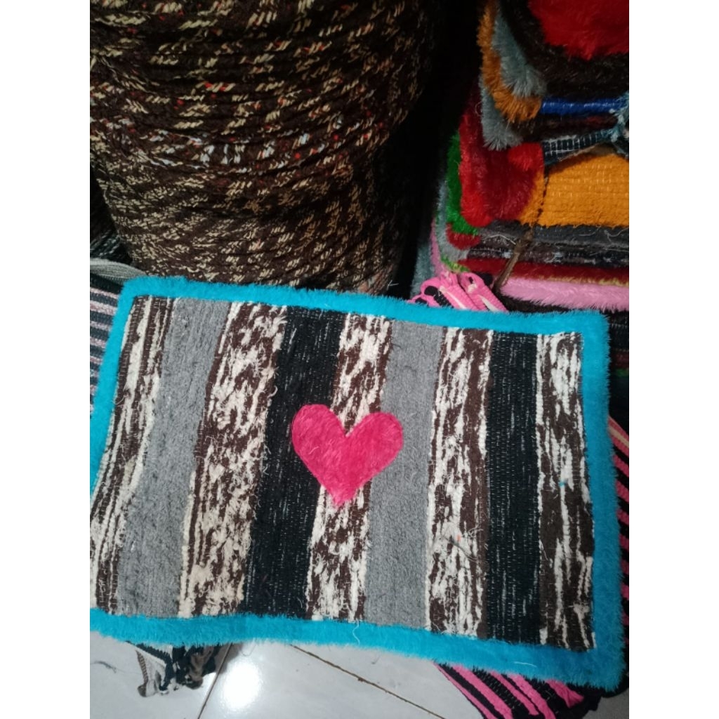 kesed,,kesed motif hati,kesed rumah,