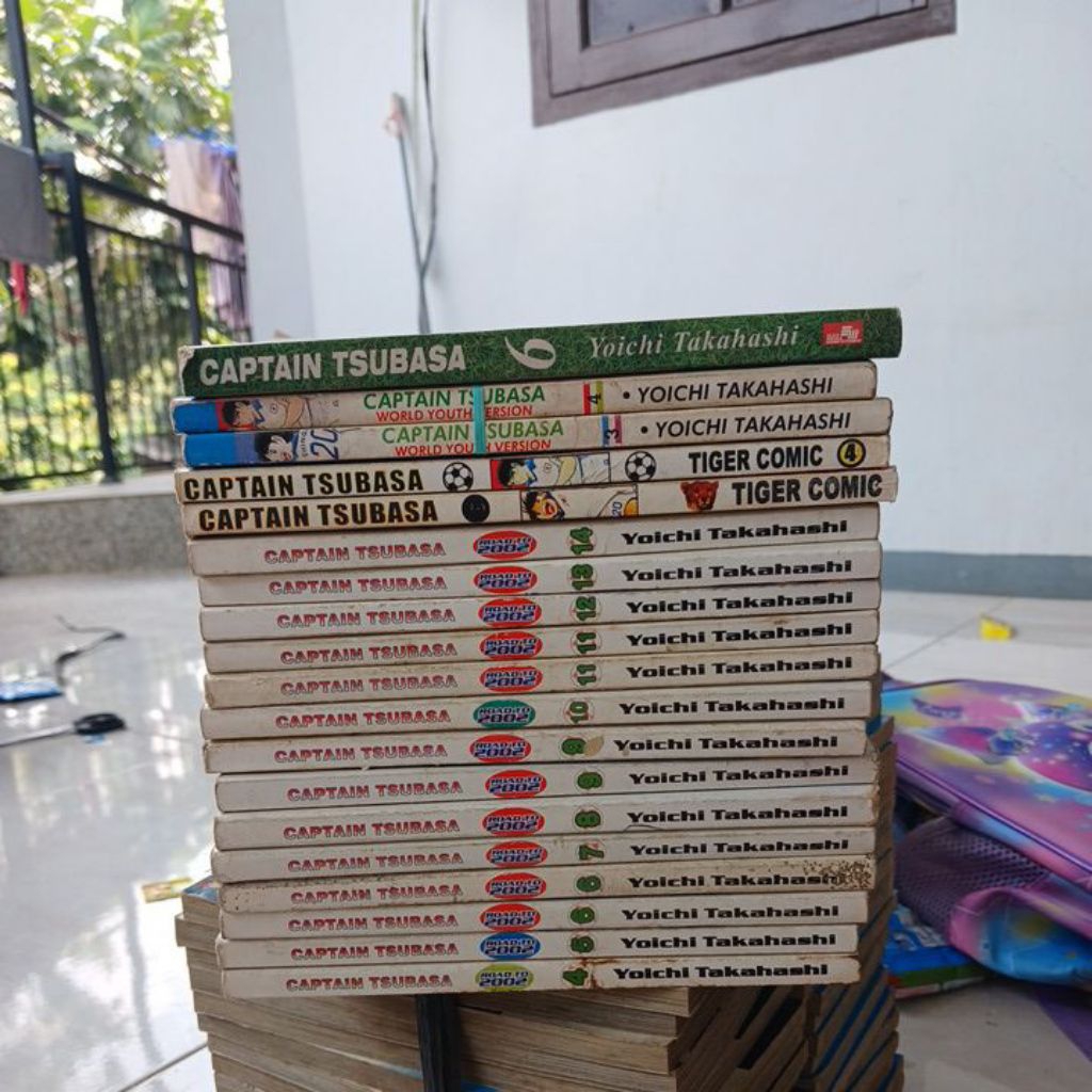 KOMIK CAPTAIN TSUBASA
