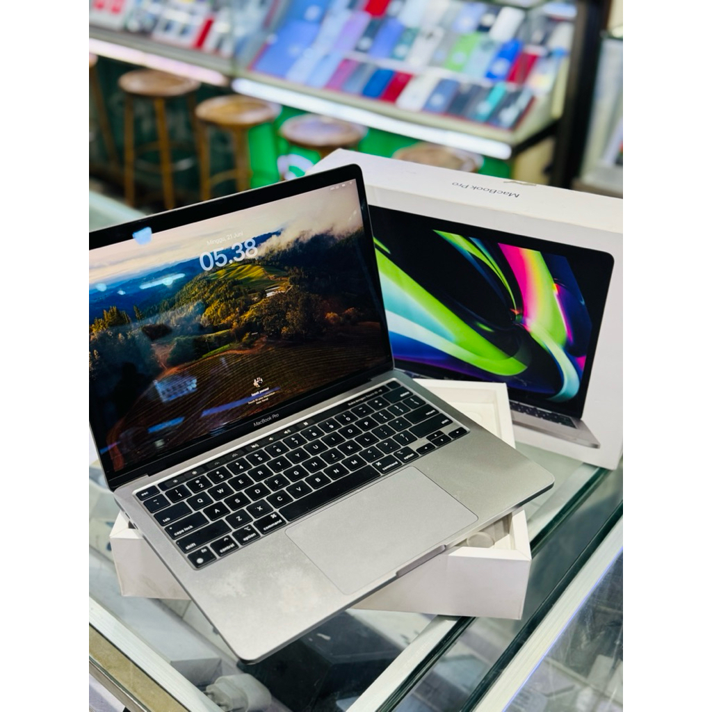 macbook pro m1 8/256 Touchbar second internasional