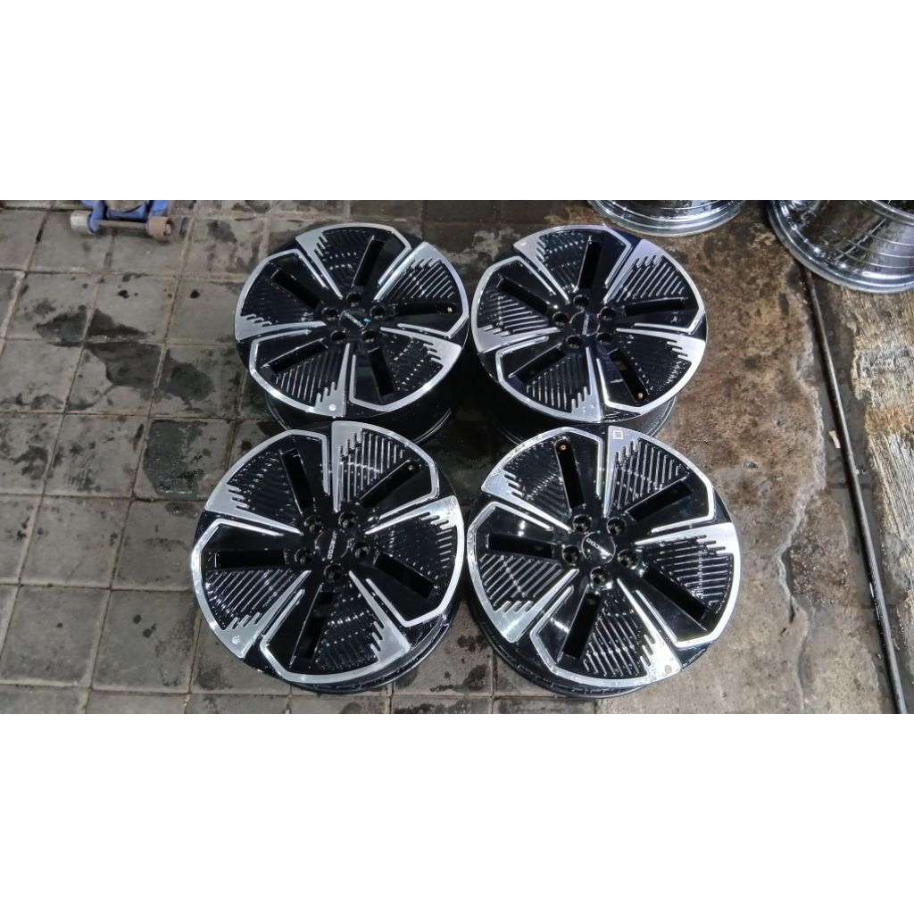 Velg seken mobil oem copotan jaecco j5 ring 18 lebar 7.5 baut 5x108 (1pcs)velg only