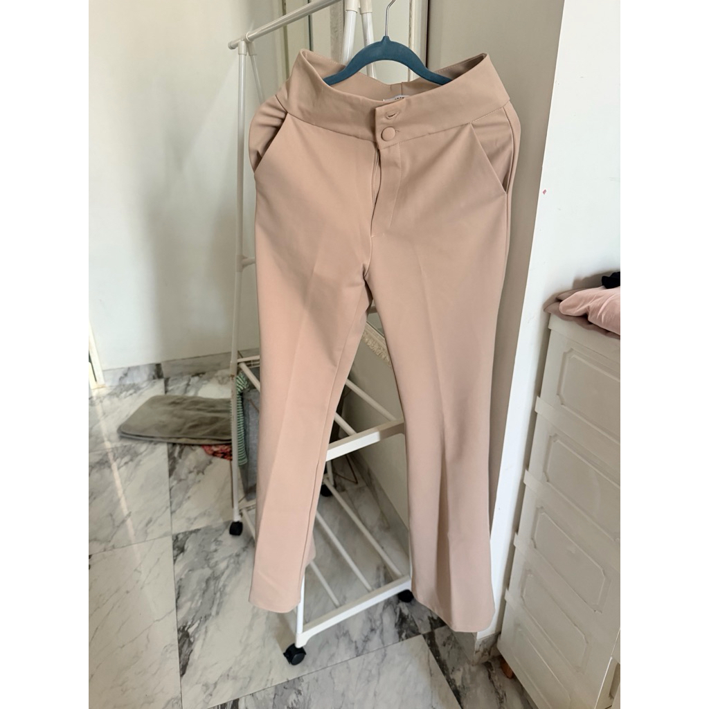 preloved celana semi cutbray PROMTHONG warna coklat