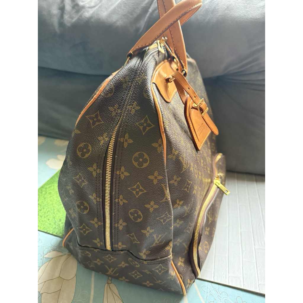 preloved LV travel bag