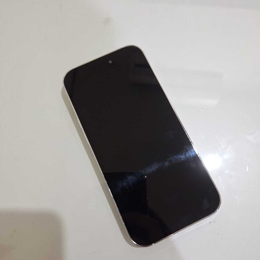 Dummy HP Palsu Pajangan Iphone 14 Pro