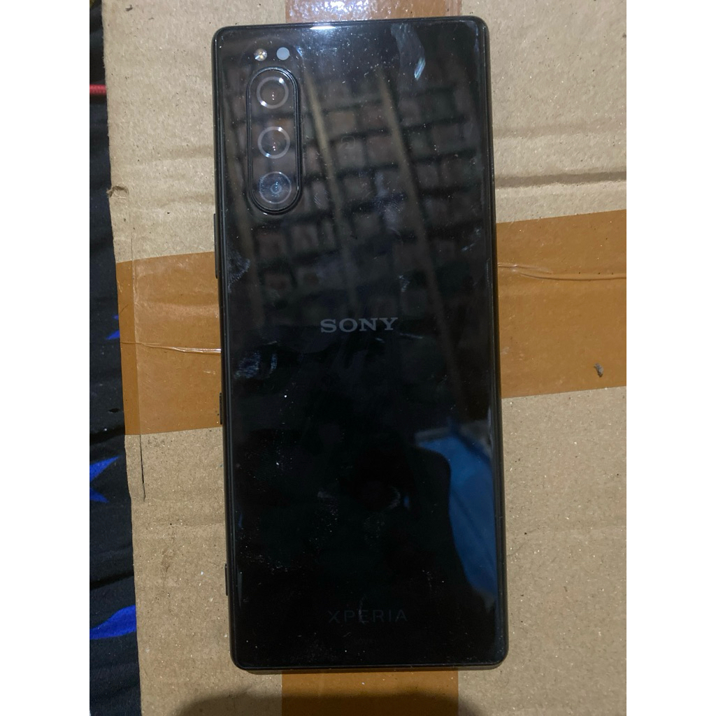 Xperia 5