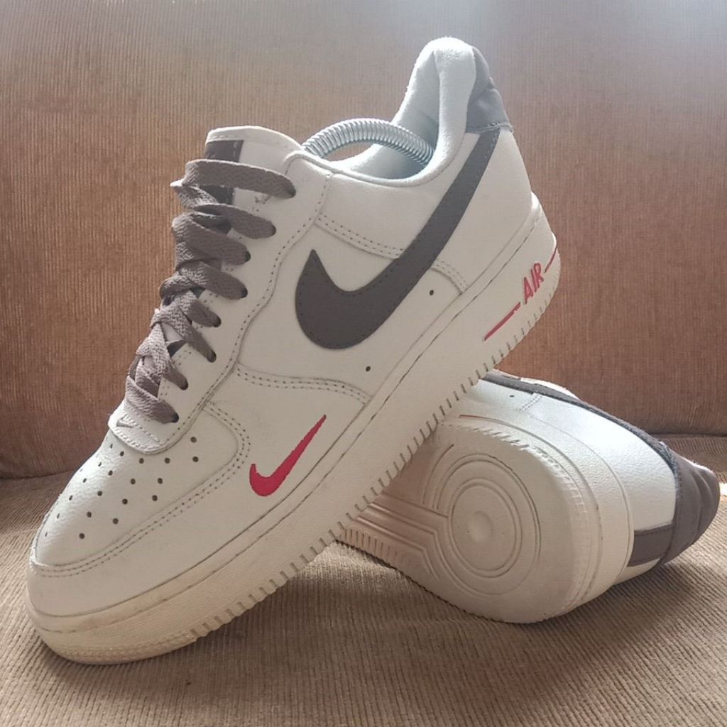 S302 sepatu42 N1K3 AF1 Preloved