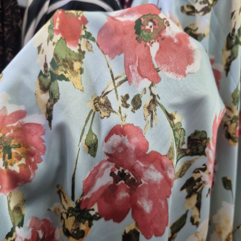 kqun satin motif-kain satin silk motif bunga-kaun satin silk motif bunga besar.