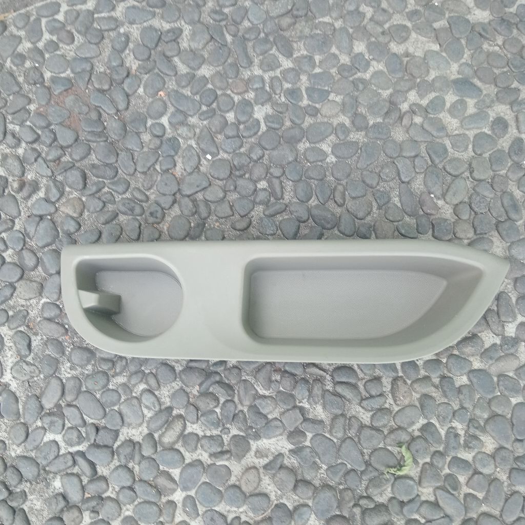 Pocket Panel Cup Holder Doortrim Quarter Baris Ketiga Avanza Xenia All New