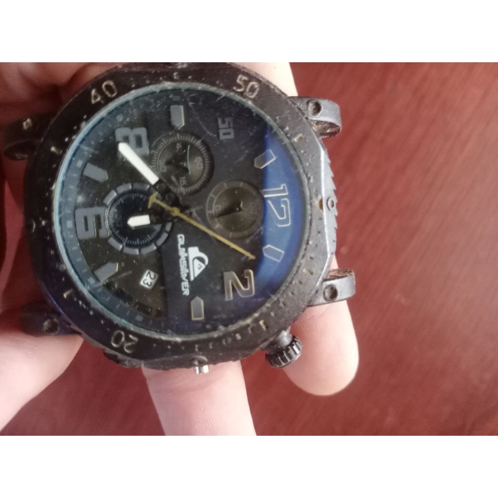Jam tangan Quicksilver