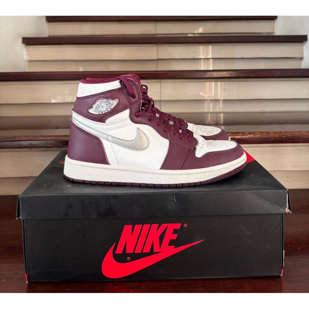 Air Jordan 1 High OG Bordeaux Maroon Beetroot