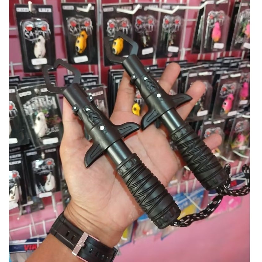 Lip Grip Penjepit Ikan