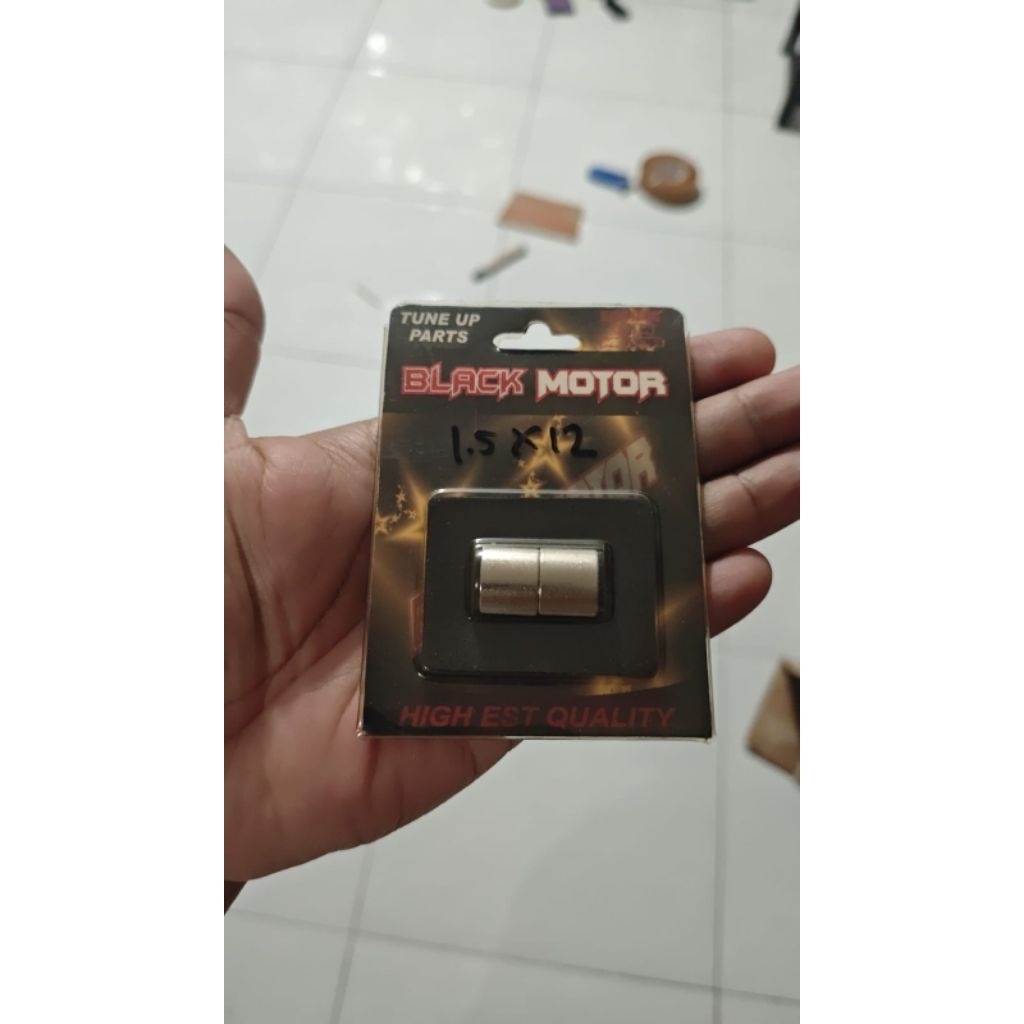 Magnet Tamiya 1.5x12mm strong