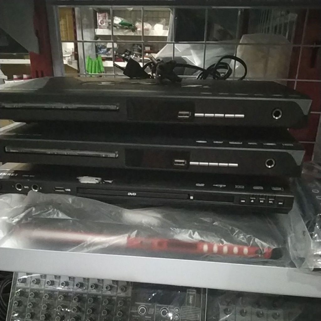 DVD PLAYER GOSYEN usb mp3 mp4 mp5 body besar