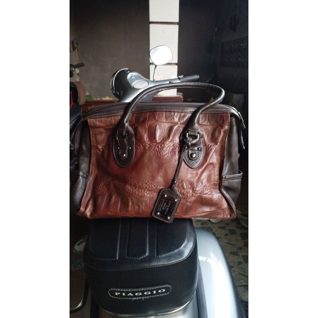 Pierre Cardin Tas Wanita Kulit Asli Preloved