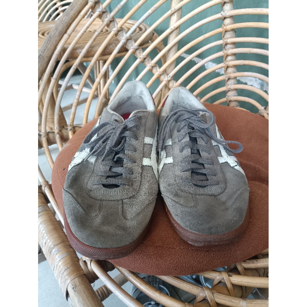 Onitsuka Tokuten