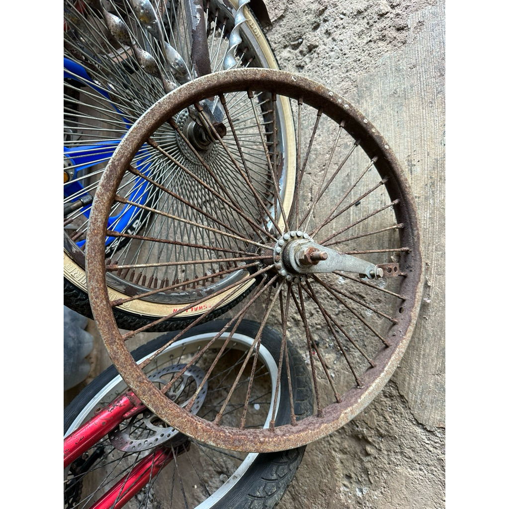 VELG SEPEDA LOWRIDER BEKAS KARAT REM TERPEDO